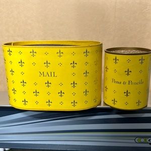 Vintage Yellow Gold Trefoil Faux Leather Mail Holder + Pen Pencil Cup Organizer